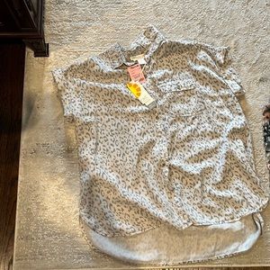 Grey Leopard Print Shirt